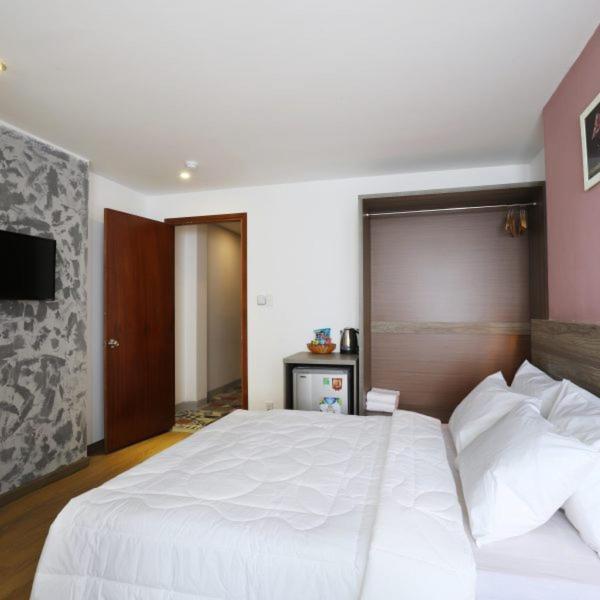 Four C Central Hotel Thành Pho Ho Chí Minh Esterno foto